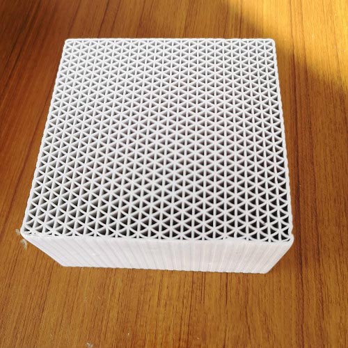  Honeycomb zeolite molecular sieve