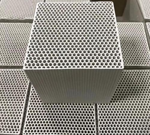  Zeolite honeycomb molecular sieve