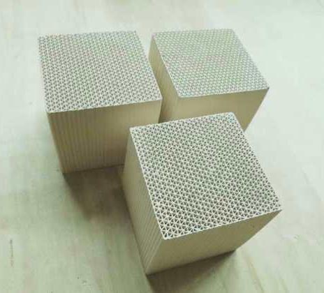  Honeycomb zeolite molecular sieve