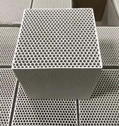  Honeycomb zeolite molecular sieve